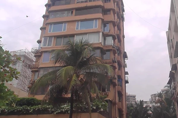 Flat for sale in Gulrukh, Worli